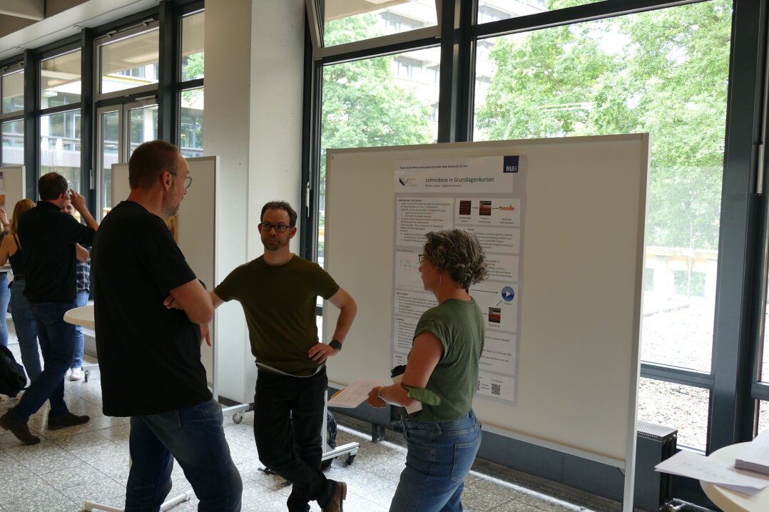 Marten Juskan bei seiner Poster-Vorstellung